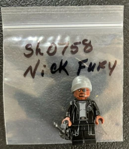 Lego Minifigure Nick Fury - Berretto Grigio Blu Scuro -sh0758 - Nuovo - Foto 1 di 1
