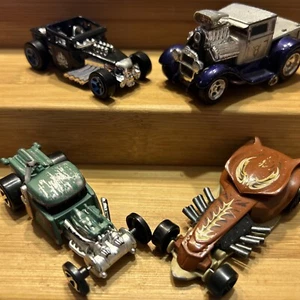 Hot Wheels Plus Otros, Lote de 4 Coches Diecast Sueltos, Gasser, Rat Rods, V8, Lote 4 - Imagen 1 de 5