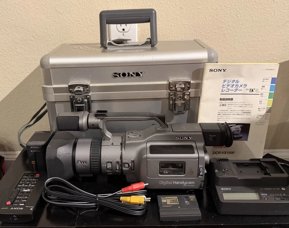 Камкордер Sony Handycam DCR-VX1000 3CCD MiniDV NTSC ПРОТЕСТИРОВАН РАБОЧИЙ ✅ - Изображение 1 из 4