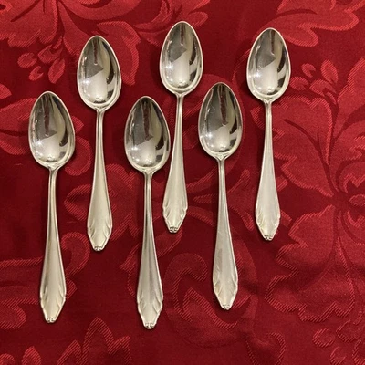 Juego de 6 cucharaditas cubiertos plateados de colección Foto 1 de 4