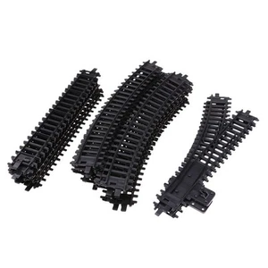 26Pcs 1/87 HO Plastic Model Train  Straight+Switch Left+Oval for Kids Christmas - Picture 1 of 7