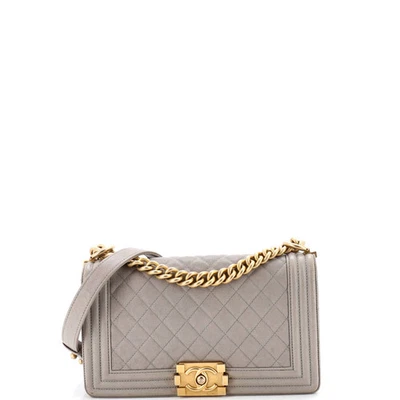 Bolsa Chanel Boy Flap acolchoada caviar antiga média - Imagem 1 de 4