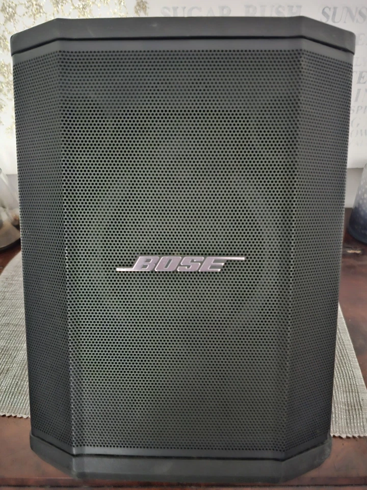 BOSE S1 Pro, mit leichten gebrauchsspuren. Voll Funktion fähig. - Bild 1 von 4