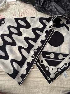 Bufanda Emilio Pucci excelente estado - Imagen 1 de 3