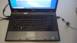 DELL LATITUDE E5510 Laptop i3 4GB 320GB + RS232 + IEEE 1394; Windows 10 Pro NL - Afbeelding 1 van 3