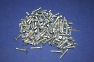 100 Zink Chromat Klasse 2 Wagenschrauben 1/4"-20 x 1 1/4" New Old Stock - Bild 1 von 3