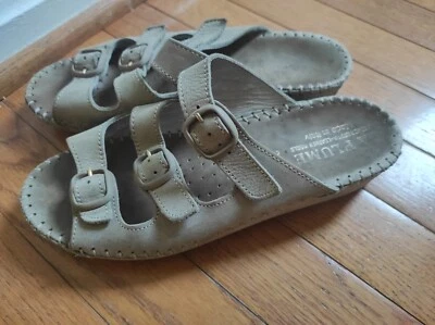 LA Plume Italy Beige Leather Buckle Slides Slip On Shoes Sandals, SZ 37 Eur - Image 1 of 4