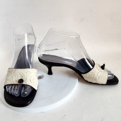Y2K 90s Donald Pliner Sandals Size 6 Leather Kitten Heel Cream Slip On Italy Vtg - Image 1 of 4