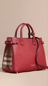 $2750 Auth BNWT BURBERRY House Check Leather Banner Women Crossbody/Tote/Bag Red - Picture 1 of 24