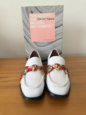 NUEVO EN CAJA Jeffrey Campbell Bollero Bufanda Mocasines Blanco Rojo AGOTADO Talla 39 Foto 1 de 4