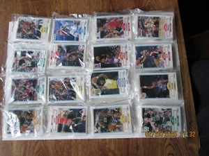 SEDICI [16] PACCHETTI BASKET FLEER 1990.  20 CARTE OGNI CONFEZIONE. - Foto 1 di 4