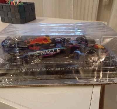 Red bull RB19 Verstappen 2023 Miami GP 1/24 - Immagine 1 di 2