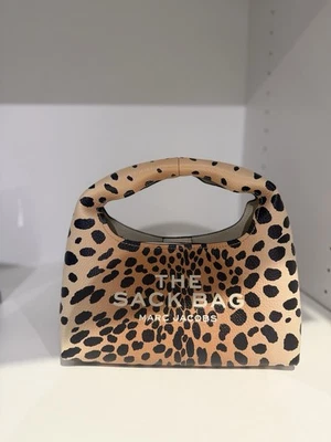 NUEVO CON ETIQUETAS MARC JACOBS El Mini Saco de Guepardo Bolso de Cuero Guijarro Animal Leopardo Foto 1 de 4