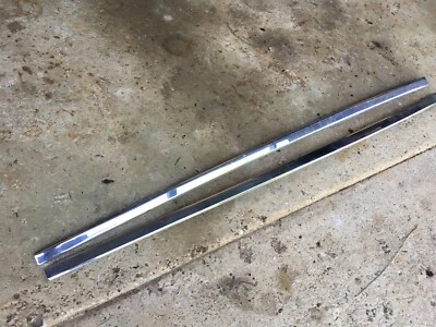 Buick Roadmaster 1956 moldura de puerta delantera, moldura, ambos lados Foto 1 de 4