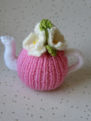 KNITTING PATTERN Pink Teapot with Flowers Chocolate Orange Bath Bomb Cover - Image 1 of 2
