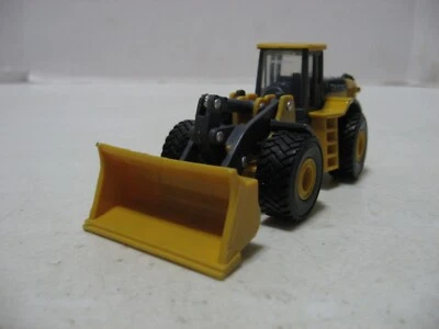 Cargador frontal ERTL John Deere 5-1/2" de largo - faltan pilas de escape Foto 1 de 4