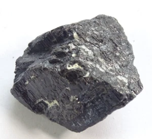 NATÜRLICHER SCHWARZER TURMALIN (SCHORL) STÜCK - 3,1 x 2,9 x 1,8 cm 28,64 gms #2 - Bild 1 von 4