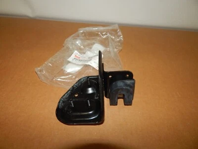 Новый оригинальный производитель 2000 2001 2002 Isuzu Rodeo бампер кронштейн 8-97135539-0 97135539 - Изображение 1 из 3