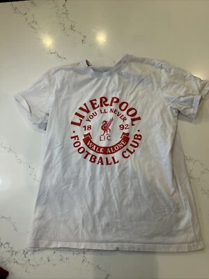 Liverpool FC White And Red Official Boys 8/10 - Image 1 of 2