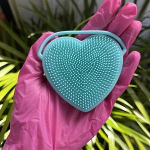 Facial Face Cleansing Brush Scrubber Double Sided Soft Silicone Minty Blue Green - Picture 1 of 5