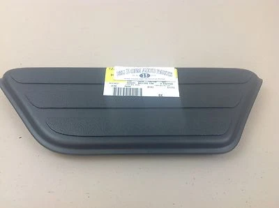 1999-2005 Chevrolet Silverado GMC Sierra LH Front Bed Black STEP PAD MAT new OEM - Image 1 of 4