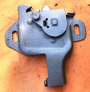 72 73 74 GTX 1971 cargador carretera corredor B carrocería capó cierre mecanismo liberación - Imagen 1 de 11