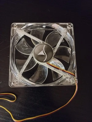 Sharkoon Lüftung 12V, 12cm Ventilator für PC-Gehäuse, transparent, blaue LED - Bild 1 von 3