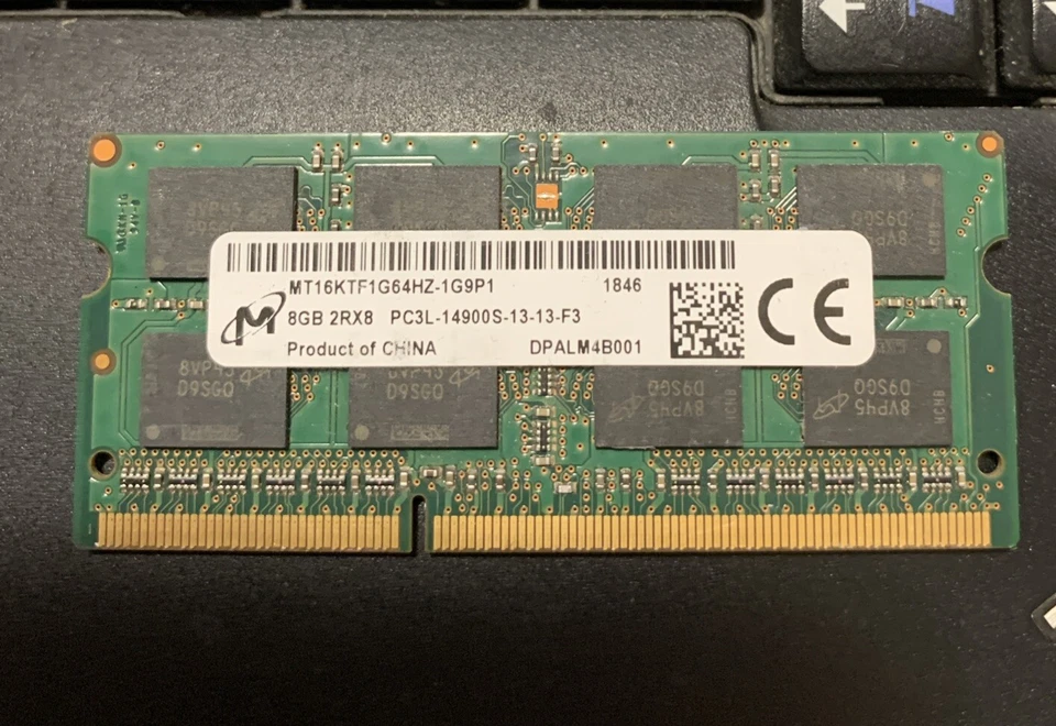 Micron 8 GB 1Rx8 PC3L-14900S MT16KTF1G64HZ-1G9P1 SO-DIMM - Immagine 1 di 1