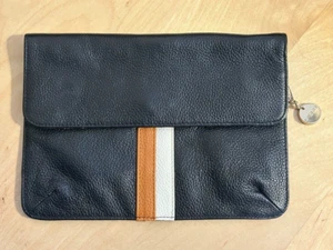 NUOVO SENZA ETICHETTE! "Polso Laggo Strisce Nere Arancione Bianco Ciottolato Busta ~9,5""x 7" - Foto 1 di 9