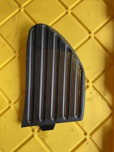 POLARIS PARA INDIAN CHIEFTAIN 14-18 DIESTRO ALTAVOZ PARRILLA AUDIO CUBIERTA 5439885 - Imagen 1 de 3