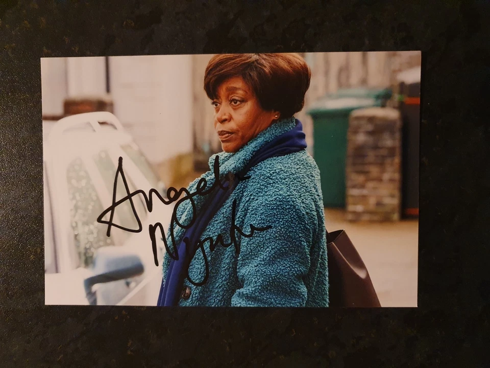 ANGELA WYNTER - Signed Album Page - TV - DOCTOR WHO - Image 1 of 1