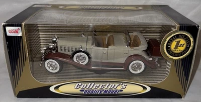 Vintage Anson Classic 1932 Cadillac Sport Phaeton V16 Cream Diecast 1:32 - Image 1 of 4