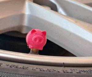 Set Of 4 Piggy pig tire valve stem covers - Picture 1 of 3