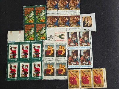 US Postage Stamps Christmas 5 cent to 32 cent - Image 1 of 4