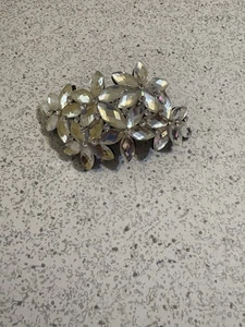 Pasador de piedra múltiple Allure - Imagen 1 de 4