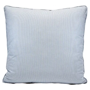 Funda de almohada decorativa de 20"" para granja a rayas azules - Imagen 1 de 7