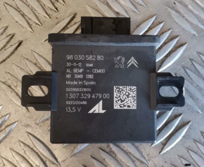 Boitier commande gestion éclairage phare - PEUGEOT 508 I (1) - Réf : 9803058280 - Imagem 1 de 3