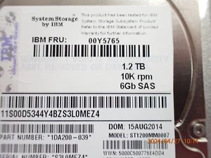 IBM 00Y5765 1,2 TB 10 K RPM 2,5" SAS 6 Gb/s disco rigido server - Foto 1 di 4