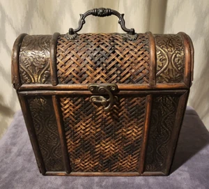 Storage Trunks Hand Made From Wicker/Wood-Brass Latch & Handle - Picture 1 of 4