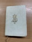c1961 BOOK OF COMMON PRAYER WHITE FAUX LEATHER TINY VINTAGE BOOK (P2) ref:Y88