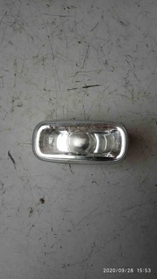 AUDI A6 Avant 4B5, C5 8e0949127 Freccia parafango anteriore sinistra 2.50 11551452 - Immagine 1 di 2