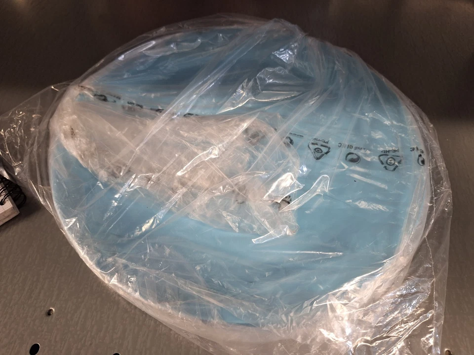 TUPPERWARE MEDITERRANO 4x PICKNICK-TELLER HELLBLAU 28 CM SONDERMODELL - Bild 1 von 1