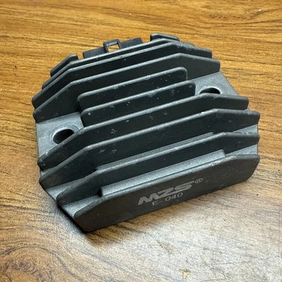 2010 Kawasaki Ninja 250r Ex250j Rectifier Voltage Regulator SH650GA - Image 1 of 4