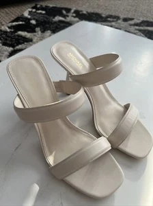 Nuevo Michael Kors Sandalia Punta Abierta Cuero Blanco Zapatos de Bomba - Imagen 1 de 6