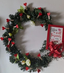 Valentine's Wreath Red - Picture 1 of 1