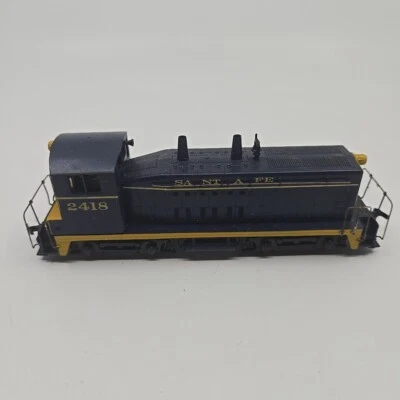 Santa Fe Diesel Locomotive 2418 #31 - Image 1 of 4