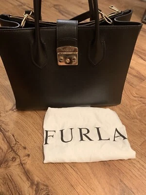 Furla Onyx Metropolis Tote Bag in Black, Large, Made in Italy, Soldout. - Image 1 of 4