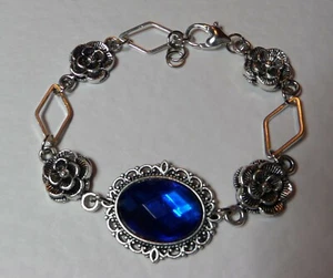 ESTILO VICTORIANO - ROSA DIAMANTE - AZUL PROFUNDO AC PULSERA PLATEADA DR - Imagen 1 de 9