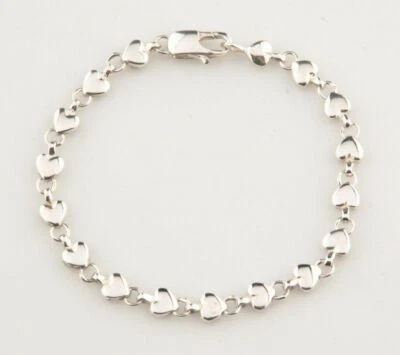 Pulsera Tiffany & Co. de plata esterlina de 7,25" cadena de corazones eslabones en bolsa y caja Foto 1 de 3