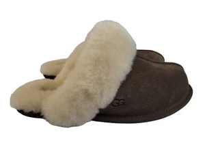 UGG – Scuffette II Damen-Slipper Größe US 6 braun - Bild 1 von 8